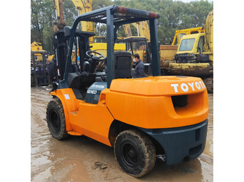 Empilhadeira a diesel TOYOTA FD50: foto 4
