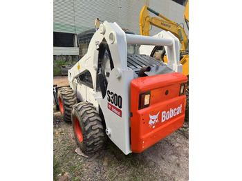 Mini carregadeira BOBCAT S300