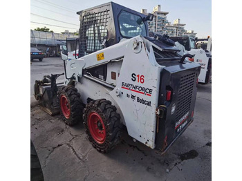 Mini carregadeira BOBCAT S16