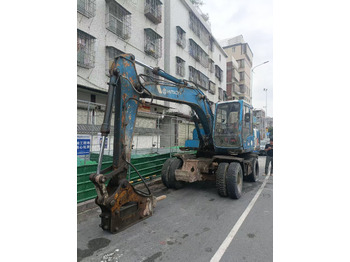Escavadeira de rodas HITACHI EX100WD