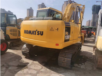 Escavadora de rastos KOMATSU PC130-7: foto 3
