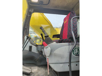Escavadora de rastos KOMATSU PC200-7: foto 3