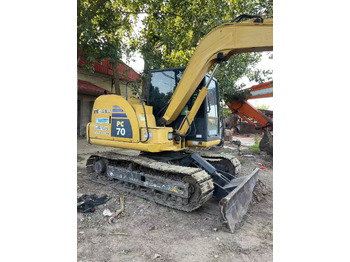 Mini escavadeira KOMATSU PC70-8