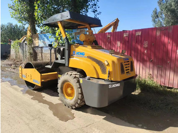 Compactador XCMG XS60J