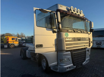 Tractor DAF XF 105 460