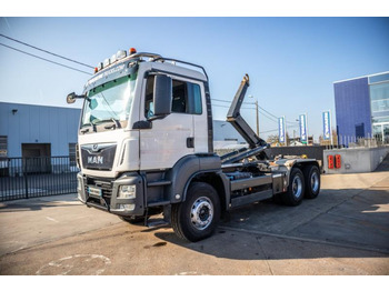Caminhão polibenne MAN TGS 26.420