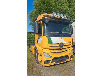 Tractor MERCEDES-BENZ Actros 1843
