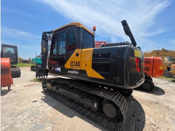 Escavadora de rastos VOLVO EC140