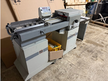 Máquina de dobrar papel
