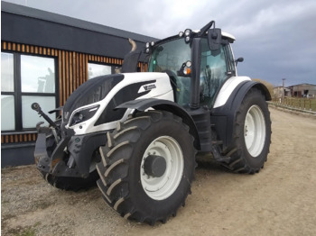 Locação de  Valtra T, 254, Versu Valtra T, 254, Versu: foto 3