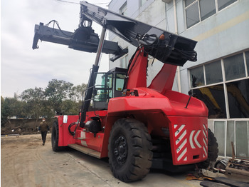 Reachstacker porta contentores KALMAR