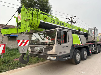 Guindaste móvel ZOOMLION ZTC550