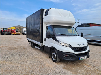 Furgão de toldo IVECO