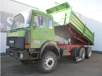 Caminhão basculante IVECO Magirus
