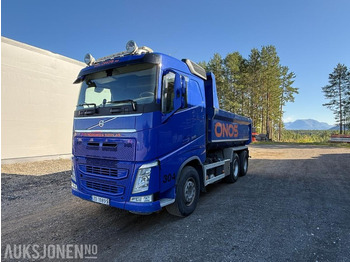 Caminhão basculante VOLVO FH 540