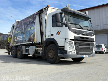 Caminhão de lixo 2014 Volvo FM 420 renovasjonsbil med 2-kammers løsning: foto 2
