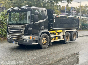 Caminhão basculante SCANIA P