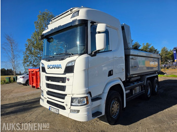 Caminhão basculante SCANIA R 650
