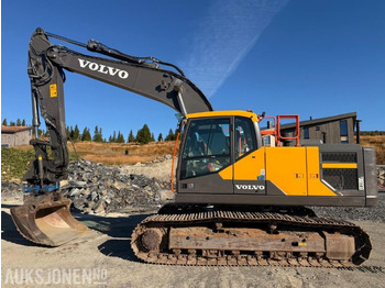 Escavadeira VOLVO EC220EL