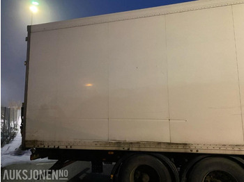 Caminhão 2006 SCHMITZ CARGOBULL tralle 33 paller: foto 5