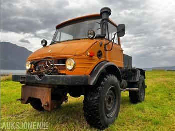 Caminhão UNIMOG