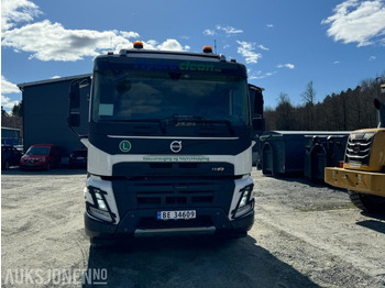 Veículo municipal/ Especial 2024  VOLVO FMX500 - KOMPLETT VAKUUM/SPYLEBIL – NESTEN NY - 1154 KM: foto 2