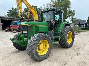 Trator JOHN DEERE 7700