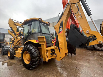 Retroescavadeira CATERPILLAR 420F