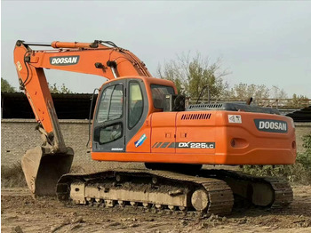 Locação de Doosan Used Excavator 225 DX225 DX300 DH150W DX300 DX420 DX520 Second hand Crawler Excavators in Excellent Work Condition Doosan Used Excavator 225 DX225 DX300 DH150W DX300 DX420 DX520 Second hand Crawler Excavators in Excellent Work Condition: foto 1
