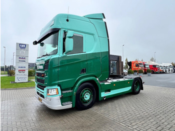 Tractor SCANIA R 450