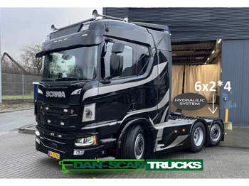 Tractor SCANIA R 560