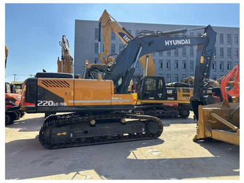 Escavadora de rastos HYUNDAI