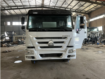 Caminhão tanque SINOTRUK HOWO