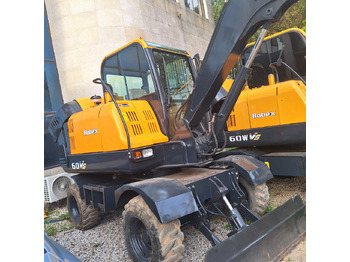 Escavadeira de rodas Hyundai 60vs  excavator: foto 4