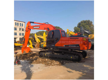 Escavadora de rastos DOOSAN DX225