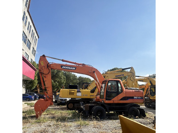 Escavadeira de rodas DOOSAN DH210W-7