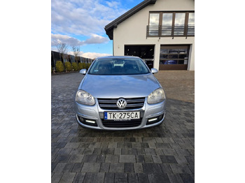 Sedã VOLKSWAGEN