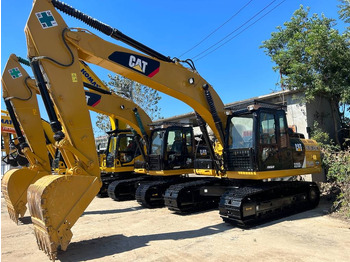 Escavadora de rastos CATERPILLAR 320D