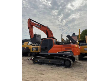 Escavadora de rastos DOOSAN DX225