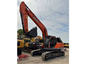 Escavadora de rastos DOOSAN DX225