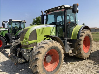 Trator CLAAS Ares 697