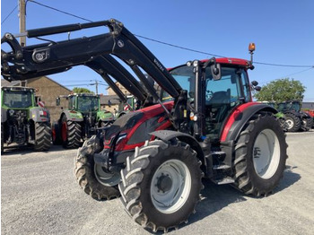 Trator VALTRA
