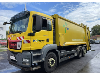 Caminhão de lixo MAN TGS 26.320