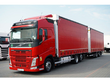 Caminhão com lona VOLVO FH 460