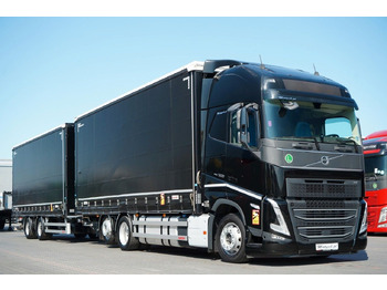 Caminhão com lona VOLVO FH 500
