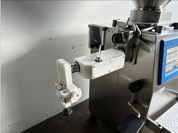 Equipamento de processamento de alimentos Rex RVF80 Vacuum filler: foto 4
