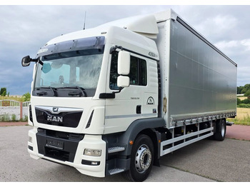 Caminhão com lona MAN TGM 18.250