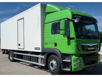 Caminhão frigorífico MAN TGM 18.340