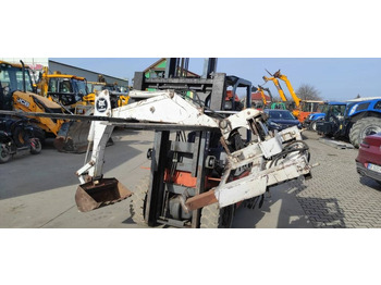 Mini carregadeira BOBCAT