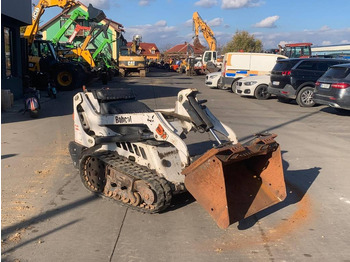 Mini carregadeira BOBCAT